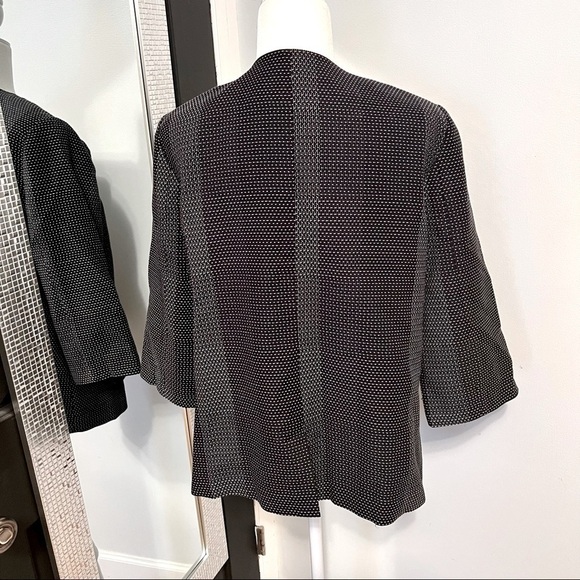 EILEEN Fisher Black & White Open Blazer with Slit in back Size Medium - Picture 2 of 3